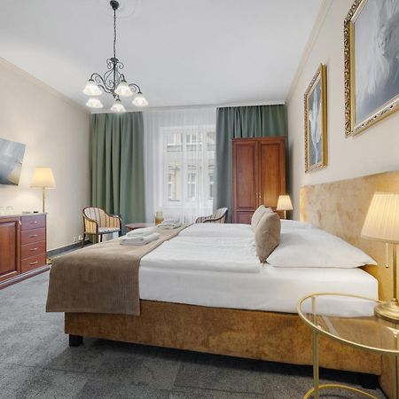 Hotel Reverie - Dependance, Check-In At Metropolitan Star Μπρατισλάβα Εξωτερικό φωτογραφία