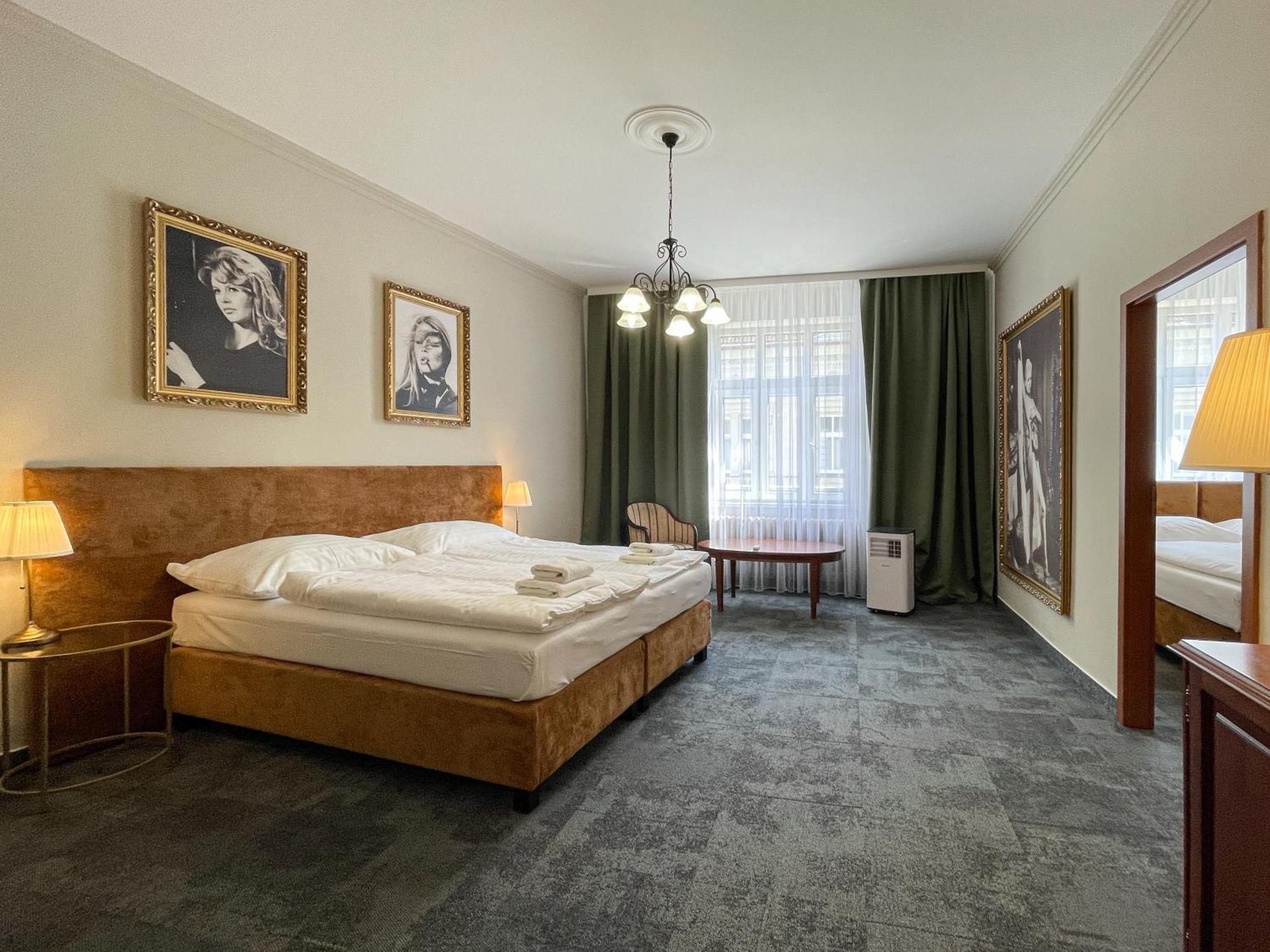 Hotel Reverie - Dependance, Check-In At Metropolitan Star Μπρατισλάβα Εξωτερικό φωτογραφία