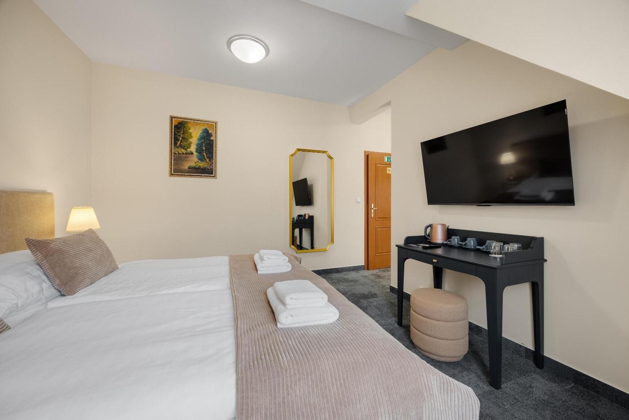 Hotel Reverie - Dependance, Check-In At Metropolitan Star Μπρατισλάβα Εξωτερικό φωτογραφία