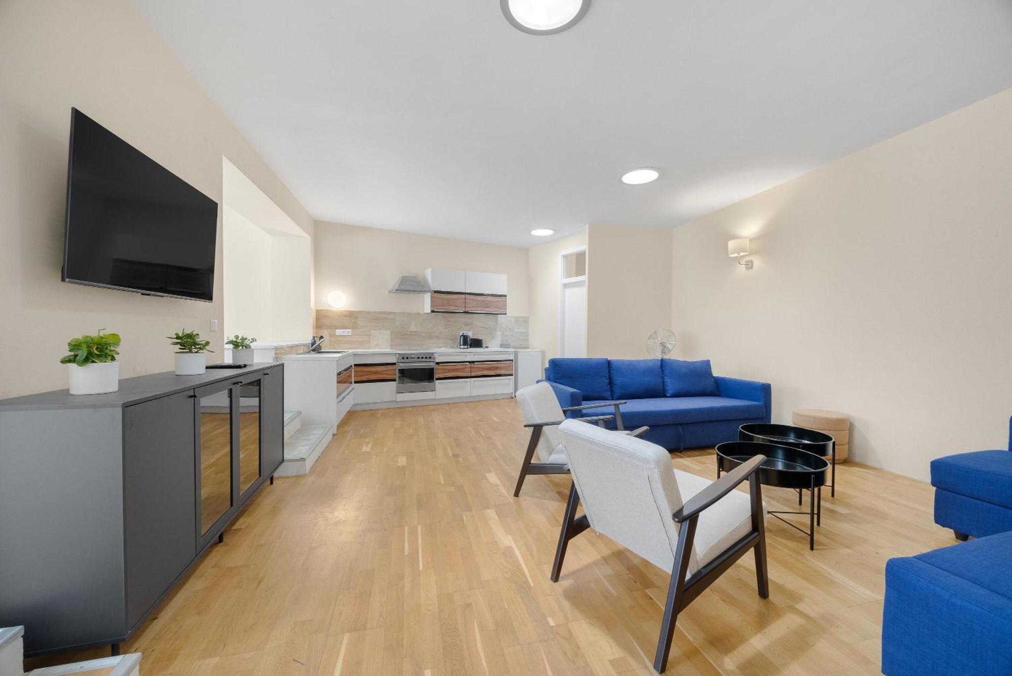 Hotel Reverie - Dependance, Check-In At Metropolitan Star Μπρατισλάβα Εξωτερικό φωτογραφία